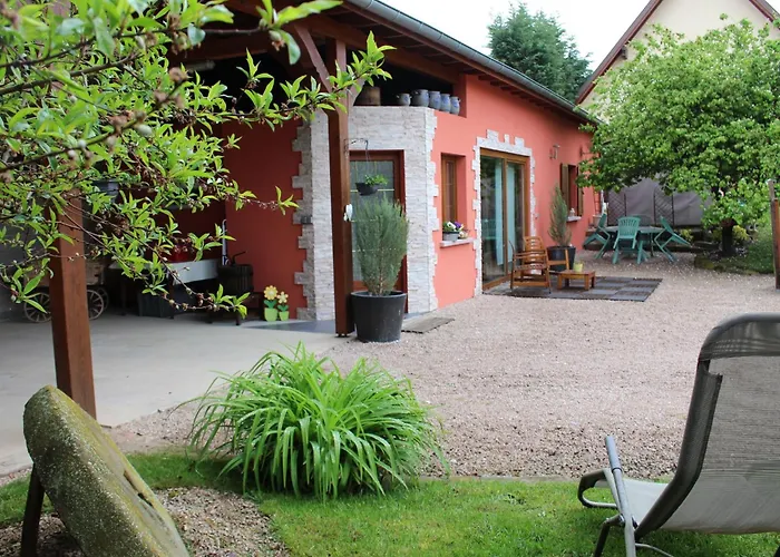 Holiday home Ruhiges Mit Garten An Der Weinstrasse By Interhome