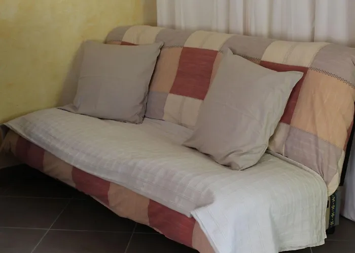 Holiday home Ruhiges Mit Garten An Der Weinstrasse By Interhome