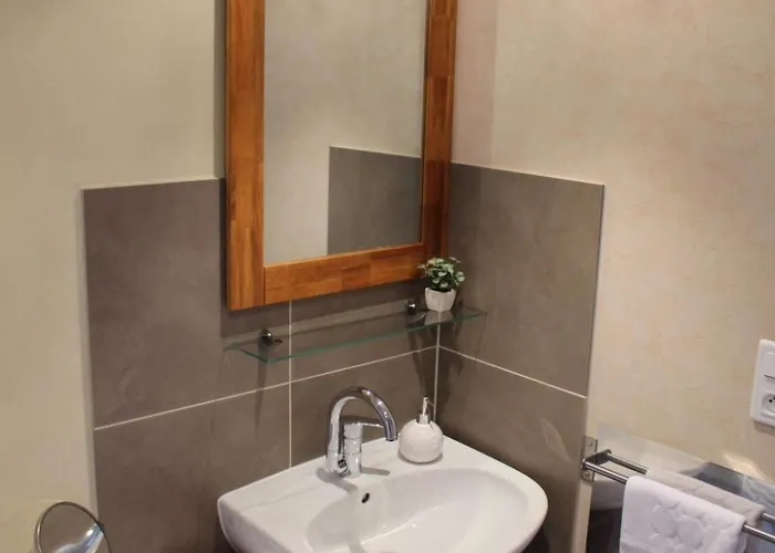 Ruhiges Mit Garten An Der Weinstrasse By Interhome Holiday home