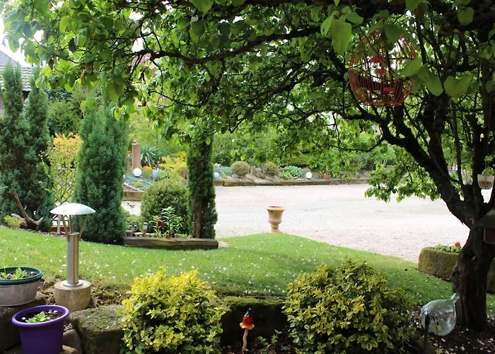 Holiday home Ruhiges Mit Garten An Der Weinstrasse By Interhome *